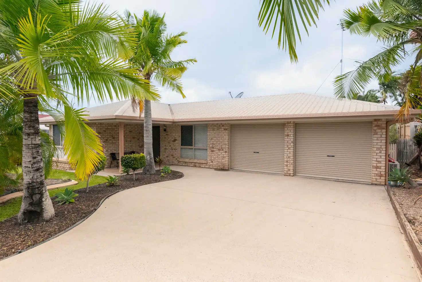 Main view of Homely house listing, 5 Joyner Close, Glen Eden QLD 4680