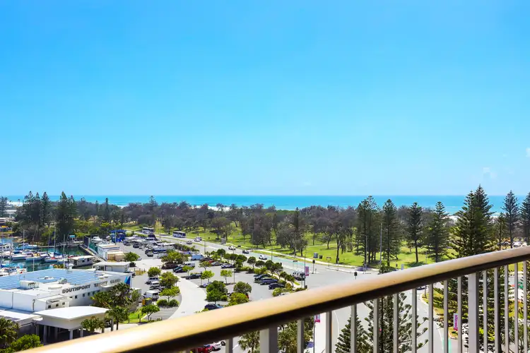 27/18 Macarthur Parade, Main Beach QLD 4217