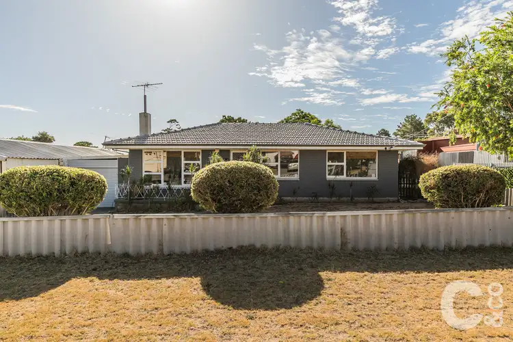 3 Littlemore Road, Orelia WA 6167