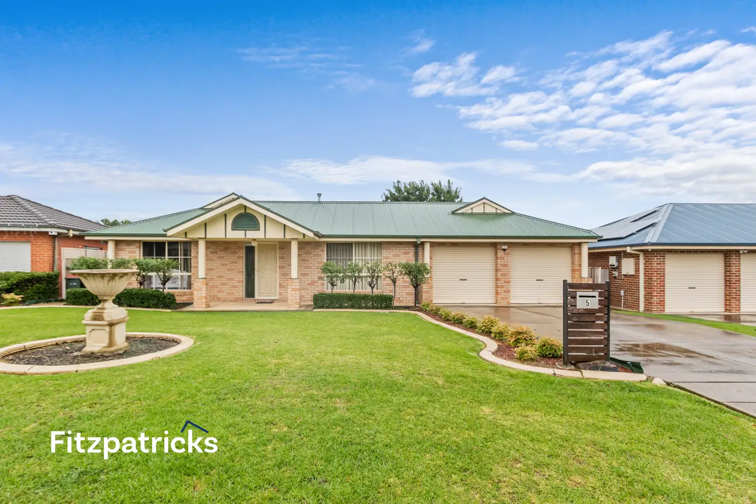 Main view of Homely house listing, 5 Woomera Place, Glenfield Park NSW 2650
