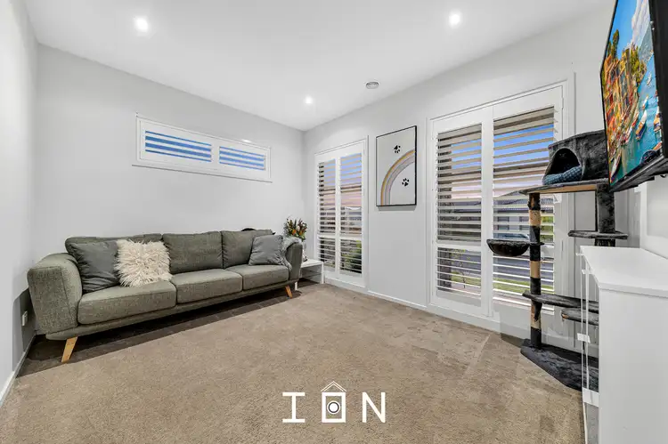 Sixth view of Homely house listing, 10 Glasson Way, Cranbourne West VIC 3977
