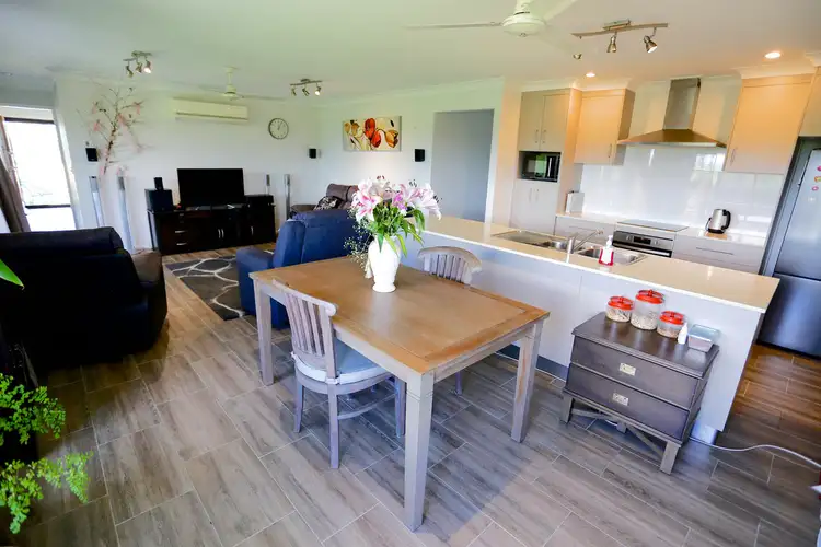 Fifth view of Homely house listing, 2 Eagle Heights, Zilzie QLD 4710