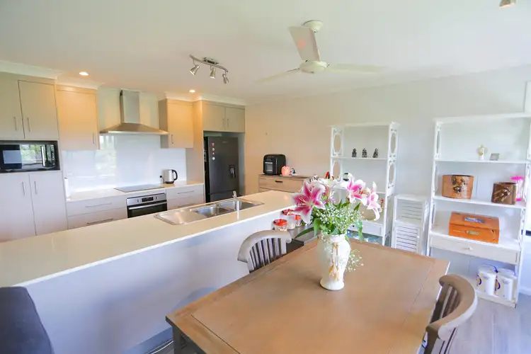 Sixth view of Homely house listing, 2 Eagle Heights, Zilzie QLD 4710