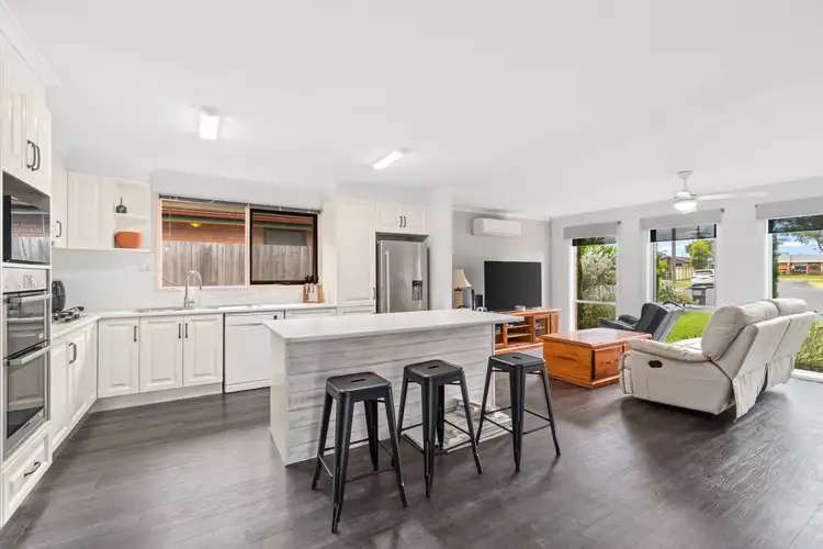 Second view of Homely house listing, 5 Skipton Court, Traralgon VIC 3844