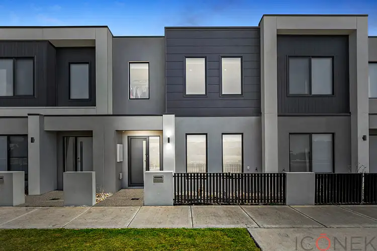 Main view of Homely townhouse listing, 3 Bronx Walk, Wollert VIC 3750