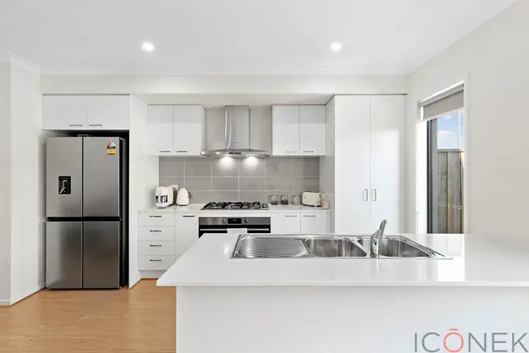 Second view of Homely townhouse listing, 3 Bronx Walk, Wollert VIC 3750