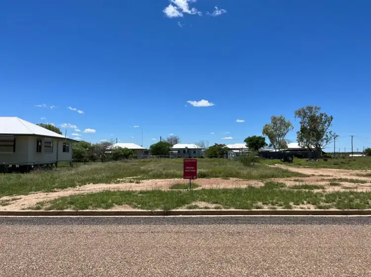 34 Beaconsfield Street, Hughenden QLD 4821