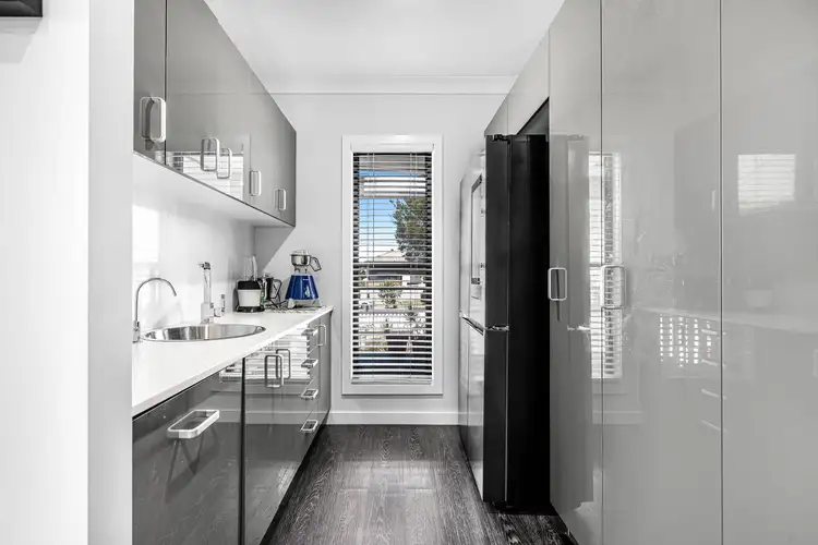 Fifth view of Homely house listing, 122 Wynnum North Road, Wynnum QLD 4178