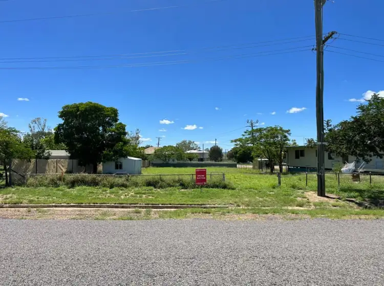 8 Winton Road, Hughenden QLD 4821