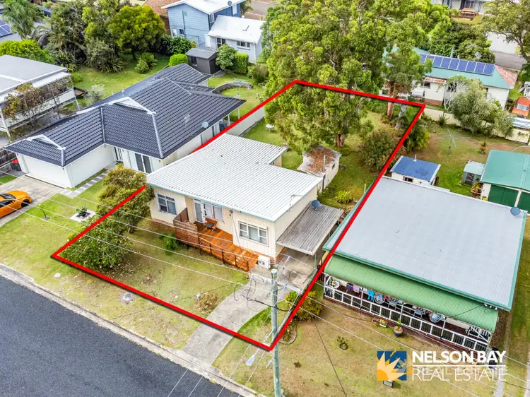 6 Lionel Avenue, Shoal Bay NSW 2315