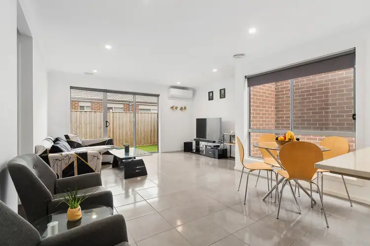 Fifth view of Homely house listing, 20 Ballymarang Chase, Cranbourne West VIC 3977