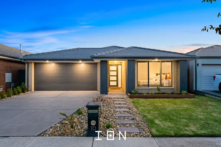 Main view of Homely house listing, 10 Stark Circuit, Cranbourne East VIC 3977