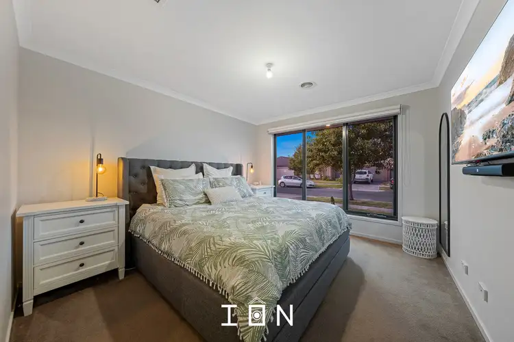 Sixth view of Homely house listing, 10 Stark Circuit, Cranbourne East VIC 3977