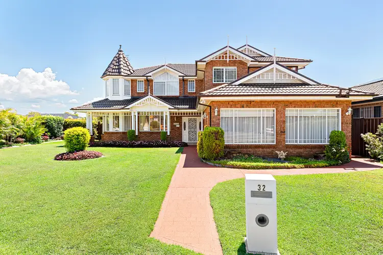 32 Moss Avenue, Toukley NSW 2263
