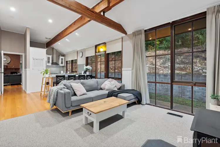 Fifth view of Homely house listing, 10 Hillcrest Court, Cockatoo VIC 3781