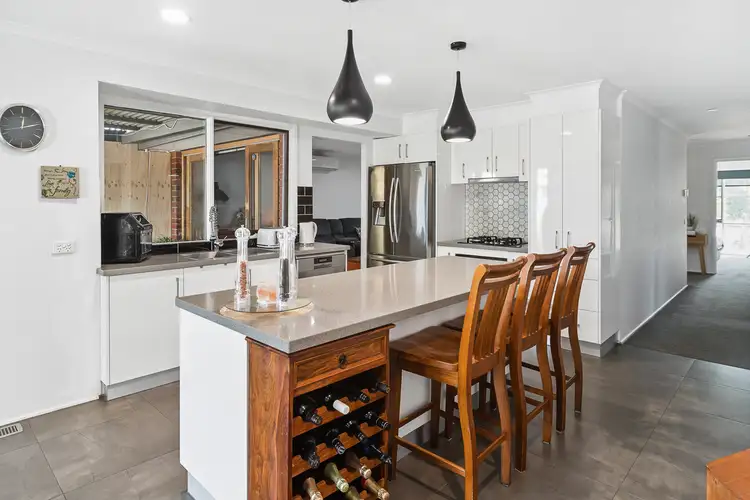 Sixth view of Homely house listing, 10 Marinda Drive, Skye VIC 3977