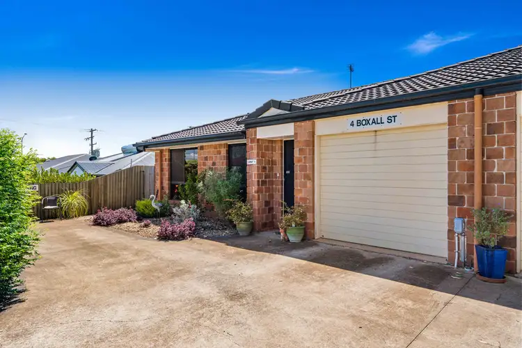 1/4 Boxsall Street, Newtown QLD 4350