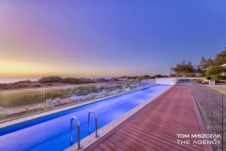 21/21 Ocean Drive, North Coogee WA 6163