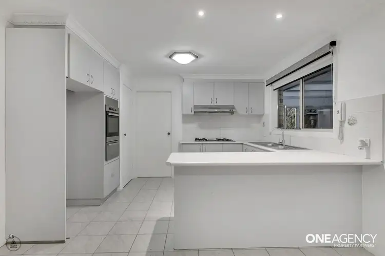 Sixth view of Homely house listing, 18 Shields Court, Altona Meadows VIC 3028