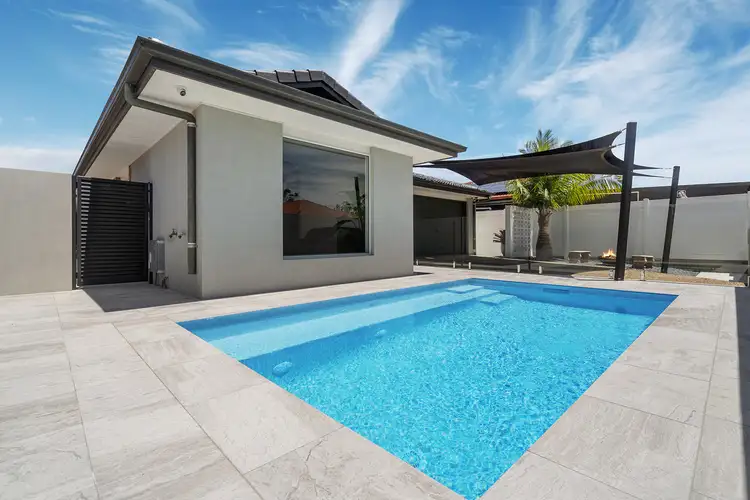 13 Ansett Way, Upper Coomera QLD 4209