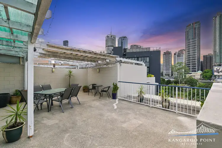 18/123 Main Street, Kangaroo Point QLD 4169