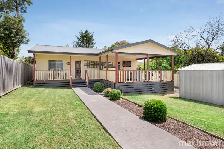 5 Darinda Avenue, Wandin North VIC 3139