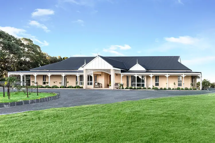 12 Hermitage, Allansford VIC 3277