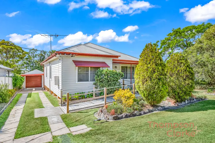 8 Christie Road, Tarro NSW 2322
