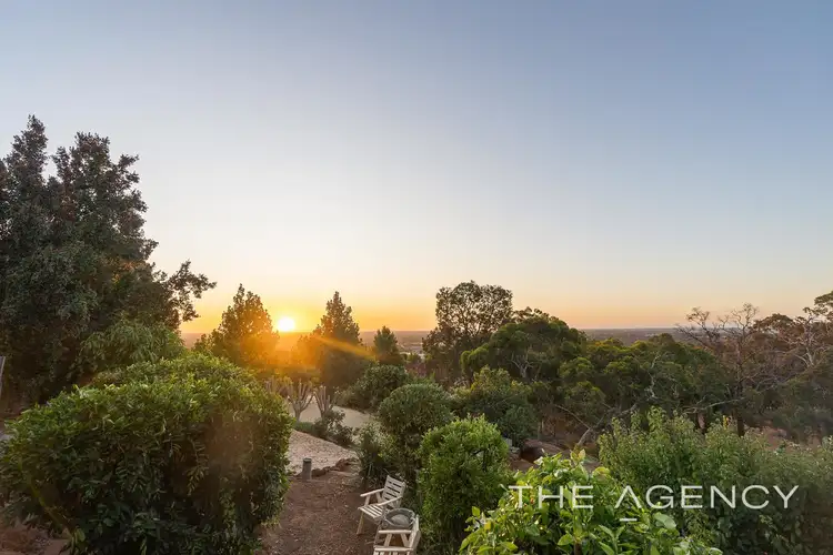7 Treecrest Gardens, Mount Richon WA 6112