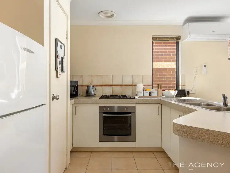 Fifth view of Homely villa listing, 11/4 Bristol Street, Warnbro WA 6169
