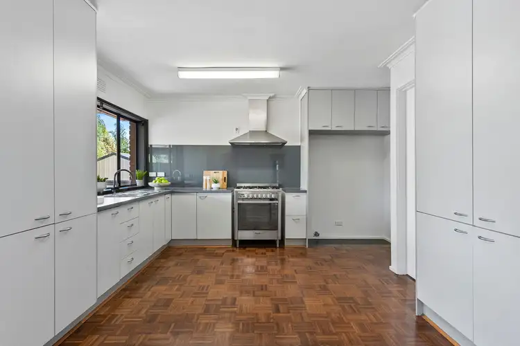 Fourth view of Homely house listing, 2 Lorikeet Court, Frankston VIC 3199