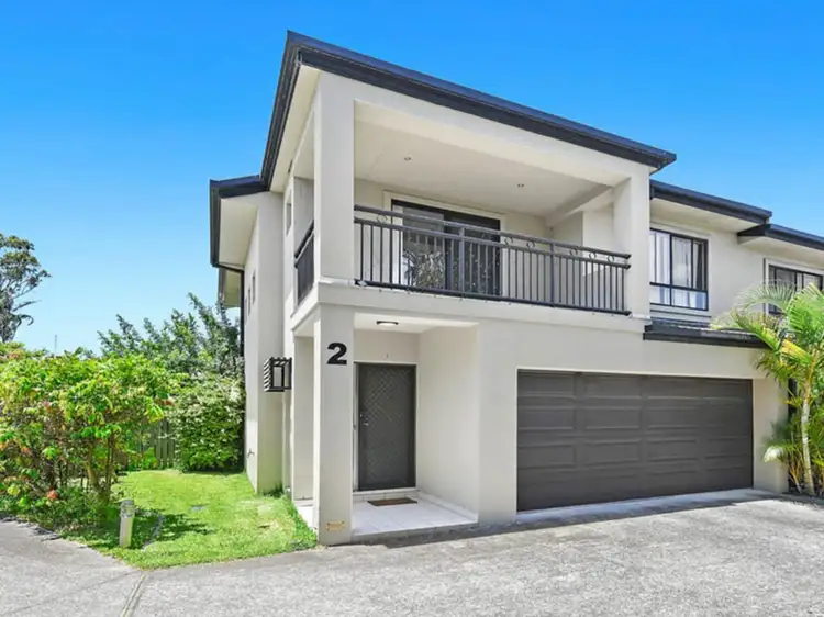 2/113 Whiting Street, Labrador QLD 4215