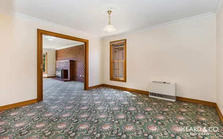 Fifth view of Homely house listing, 6 Cairinini Court, Strathdale VIC 3550