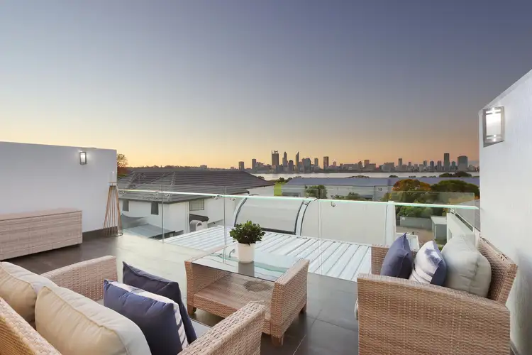 8A Swan Street, South Perth WA 6151