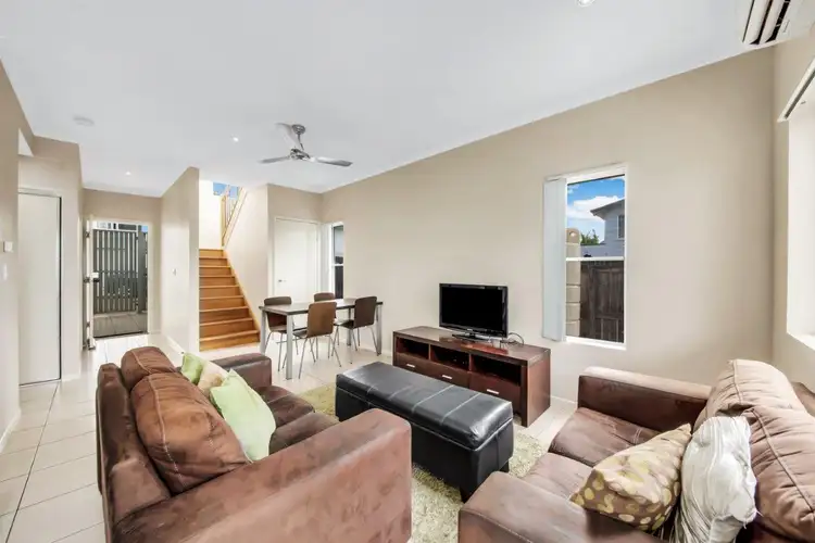 Second view of Homely unit listing, 11/9 Cockatoo Drive, New Auckland QLD 4680