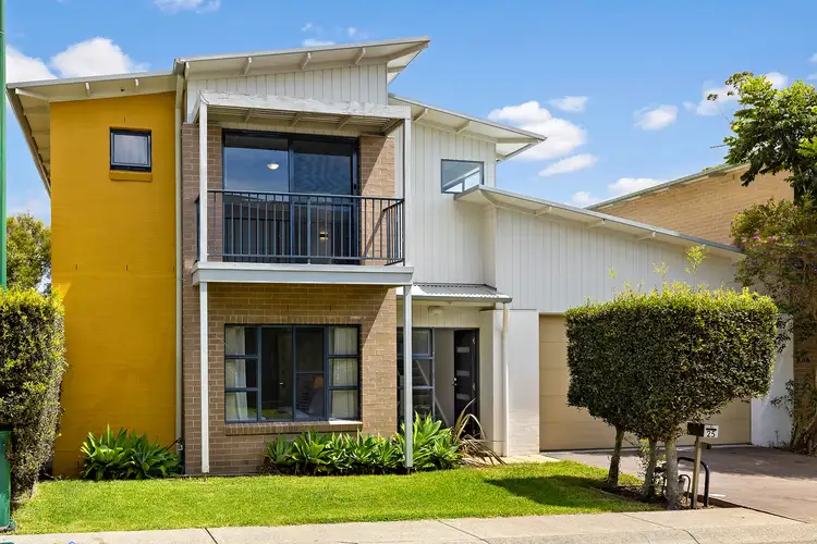 25 Kestrel Circuit, Shortland NSW 2307