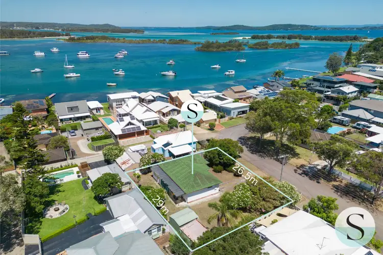 2 Shannon Street, Marks Point NSW 2280