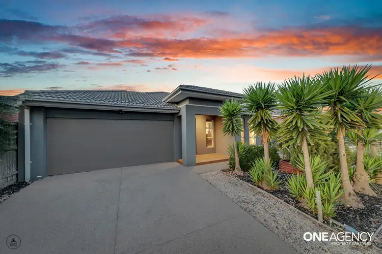 14 Grandiflora Grove, Point Cook VIC 3030