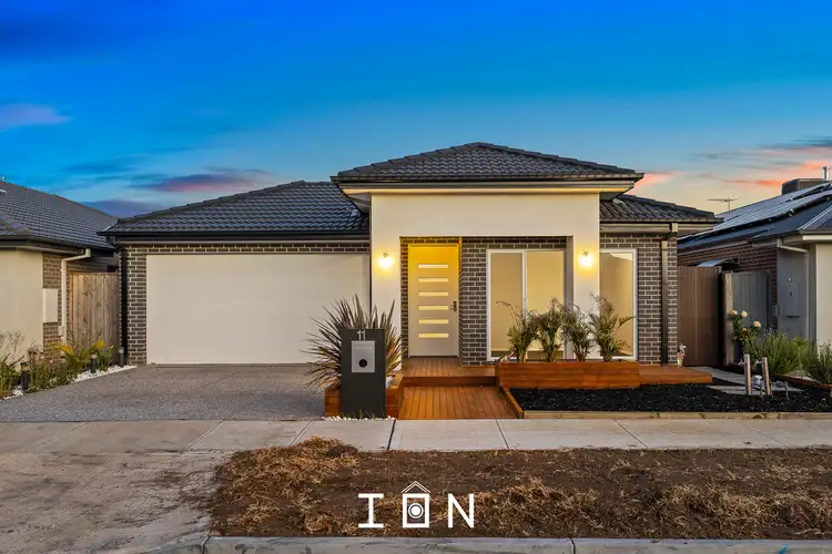 11 Stockfield Avenue