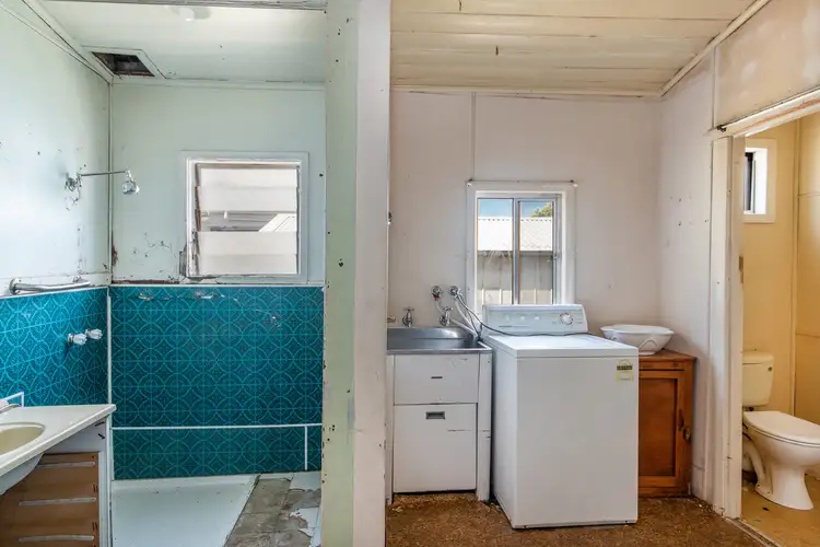 Sixth view of Homely house listing, 20 Dinwoodie Street, Hamilton VIC 3300