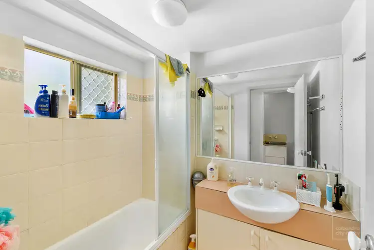 Fifth view of Homely unit listing, 4/18 Queen Street, Kings Beach QLD 4551