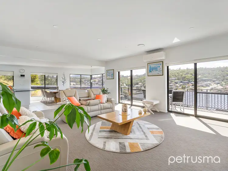 Fourth view of Homely unit listing, 2/33 Dumbarton Drive, Geilston Bay TAS 7015