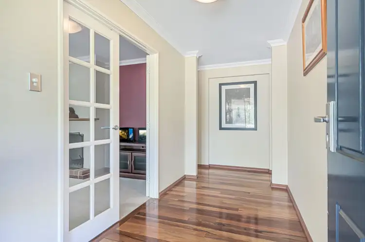 1 Blissett Drive, Bedfordale WA 6112