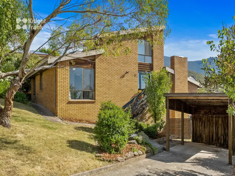 17 Namoi Place, Lenah Valley TAS 7008
