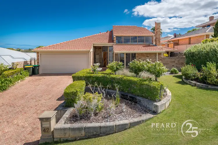 42 Hazelwood Loop, Carine WA 6020