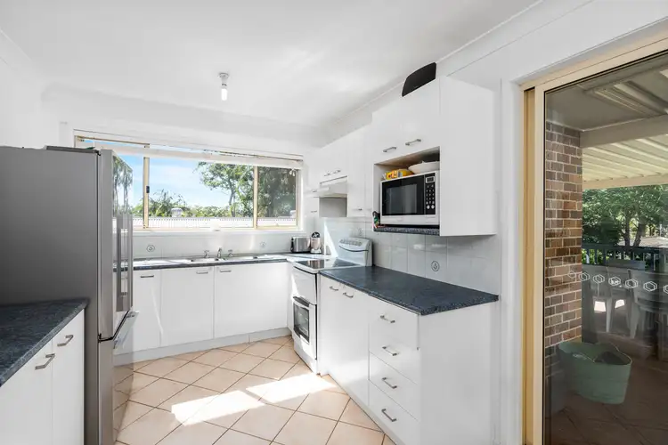 Fifth view of Homely house listing, 8 Dulwich Road, Springfield NSW 2250