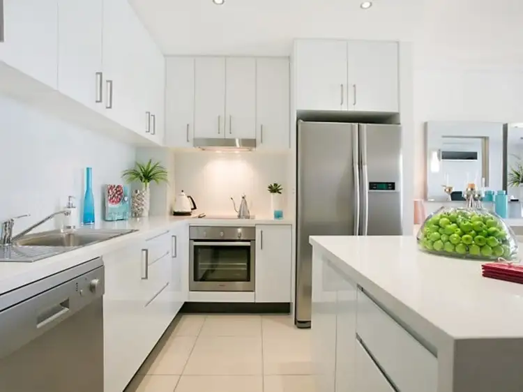 97 The Gardenway, Robina QLD 4226