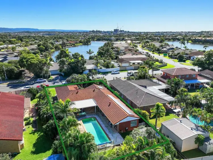 40 Silvabank Drive, Varsity Lakes QLD 4227