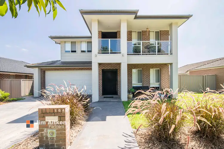 164 Lakeside Parade, Jordan Springs NSW 2747