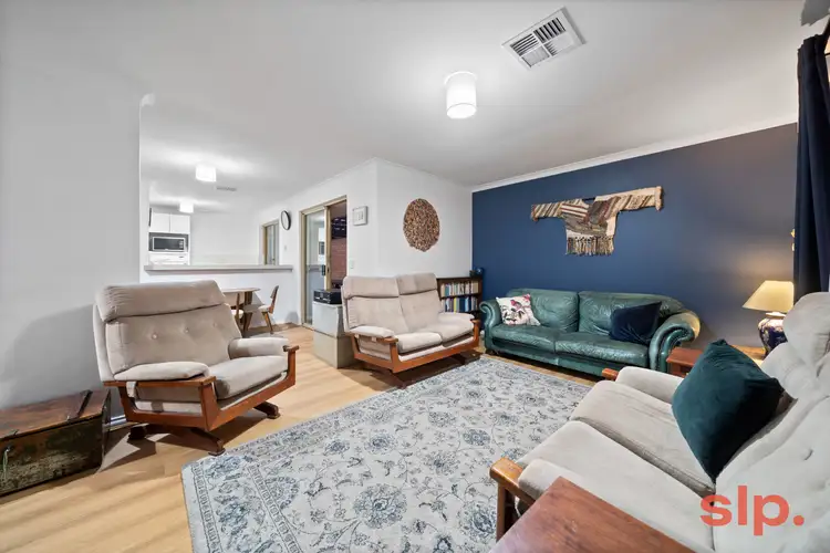 2/7 Ravenswood Drive, Nollamara WA 6061